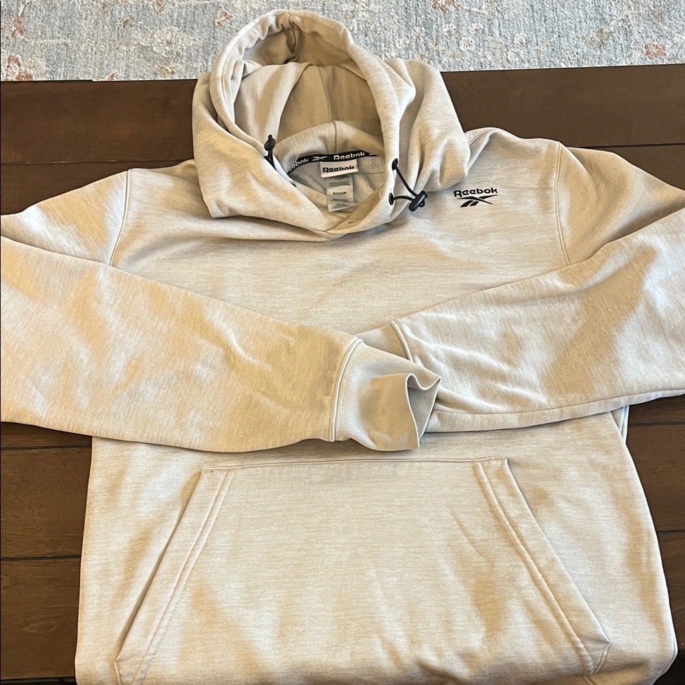 Reebok Boy’s Light Gray Hoodie